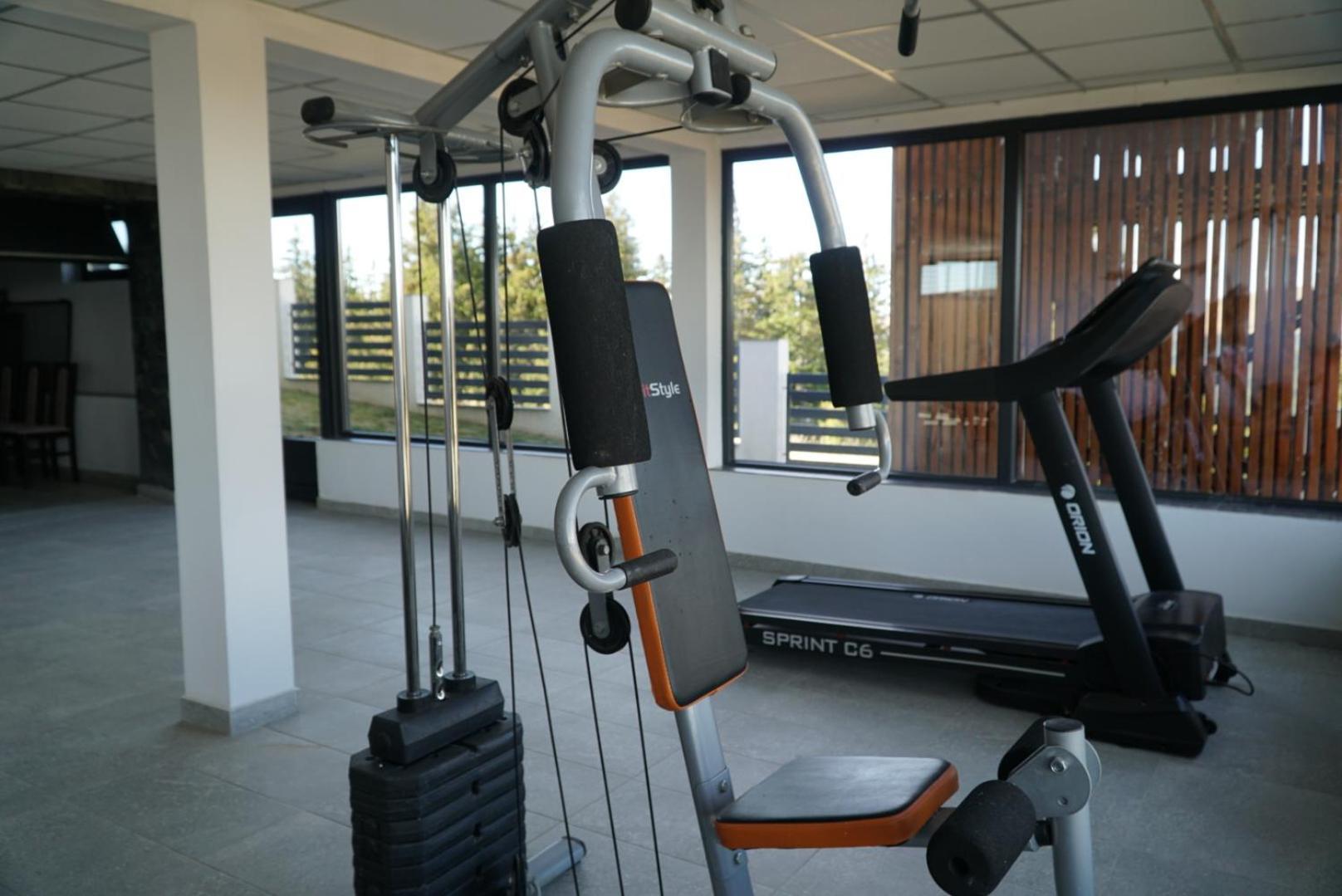 Alpine Blu - Horezu - Varful Lui Roman - Sauna, Hot Tub & Gym Exterior foto